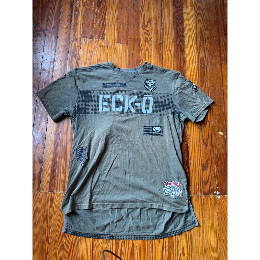 Ecko Unltd Mens XL Olive Graphic Patch T-Shirt Drop Tail Streetwear Tee